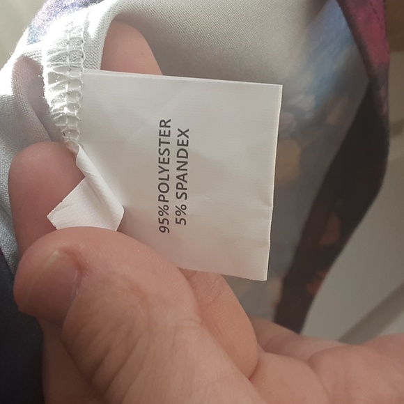 Butter fly Top - Picture 3 of 5